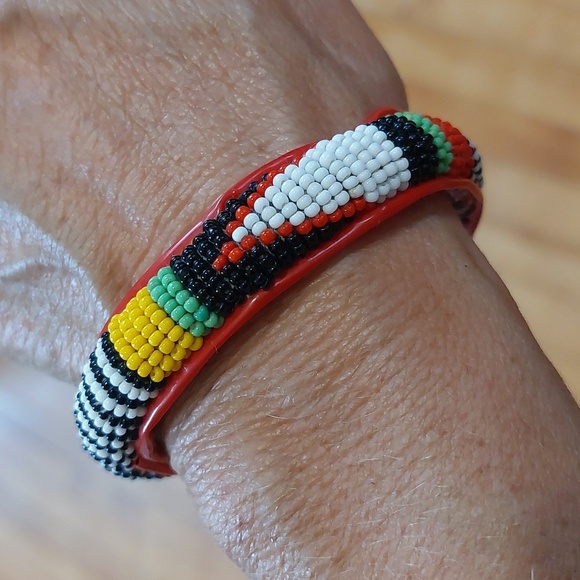 Colorful Seed Bead Bangle Bracelet Black Red White Yellow - Picture 1 of 5